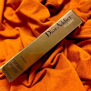 DISCONTINUED Dior Addict It-Lash mascara